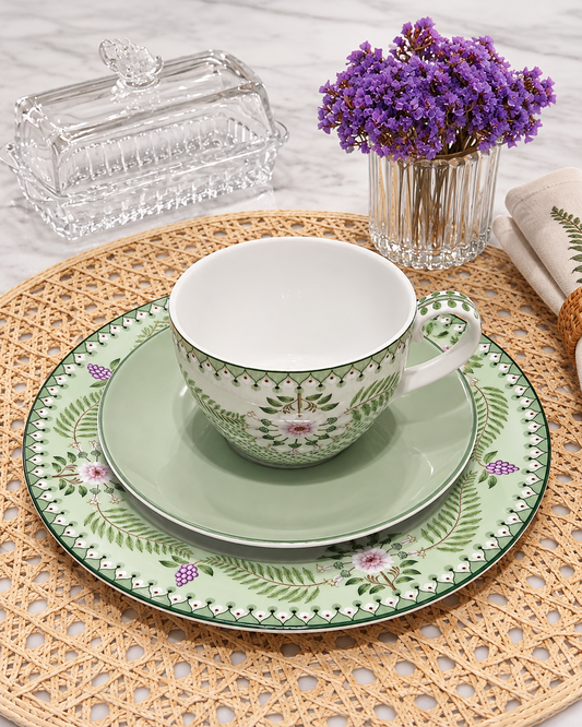 Kit 2 Pratos de Sobremesa Coleção Green Lily & Lotus em Cerâmica