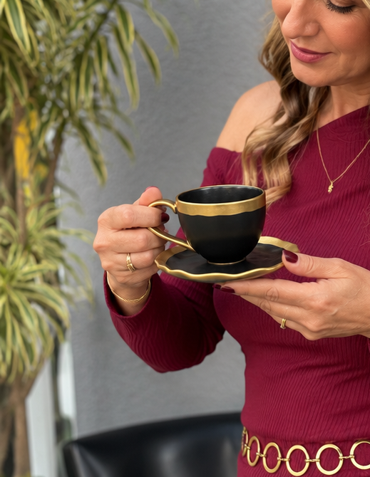 Xícara de Chá - Dubai Preto e Dourado em Porcelana