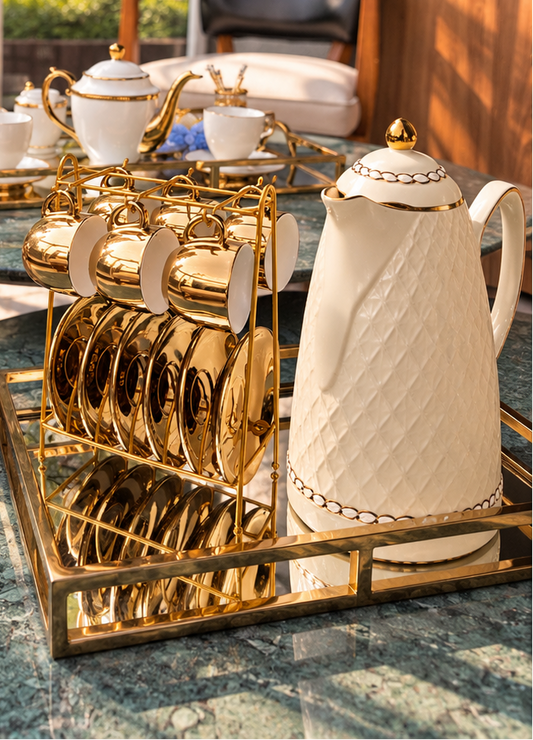 Kit 6 Xícaras de Café com Suporte - Versa Branco e Dourado em Porcelana