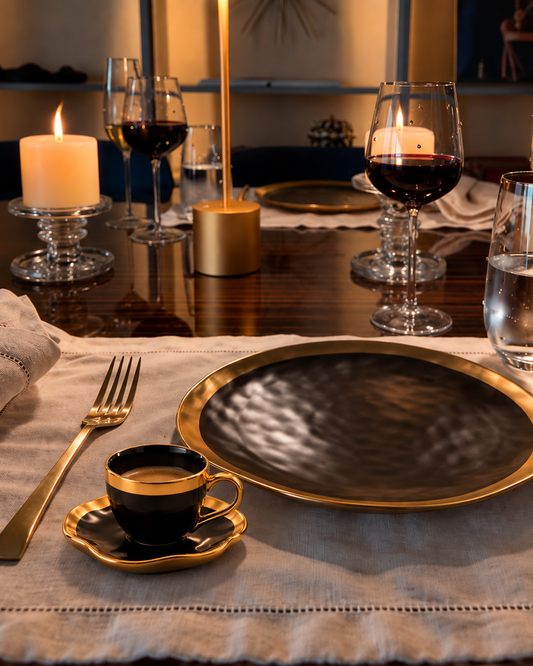 Xícara de Café  Dubai Preto e Dourado em Porcelana