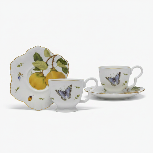 Duas xícaras Botanic Quince uma atrás da outra